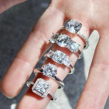 Cargar imagen en el visor de la galería, Anillo solitario de talla Cojin