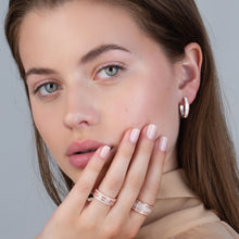 Cargar imagen en el visor de la galería, Aretes Argolla de Baguettes paralelos 4.00 CT