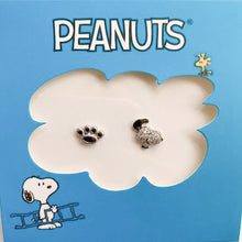 Cargar imagen en el visor de la galería, Peanuts Especial – Aretes Snoopy y Patita
